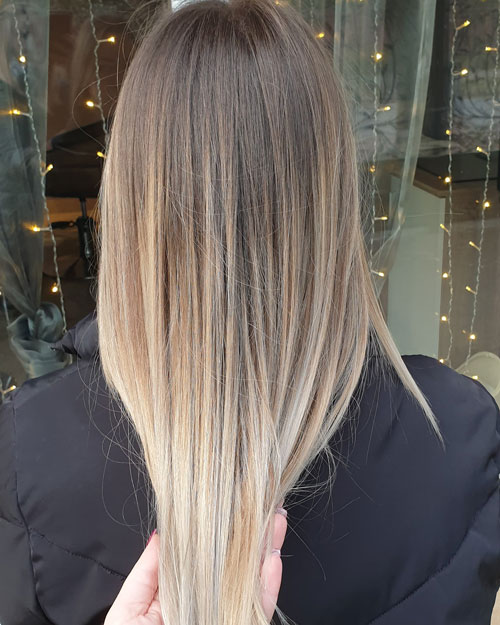 schilling heni hair by heni fodrász női hajvágás tőfestés hajfestés melírozás balayage olaplex dús hosszú