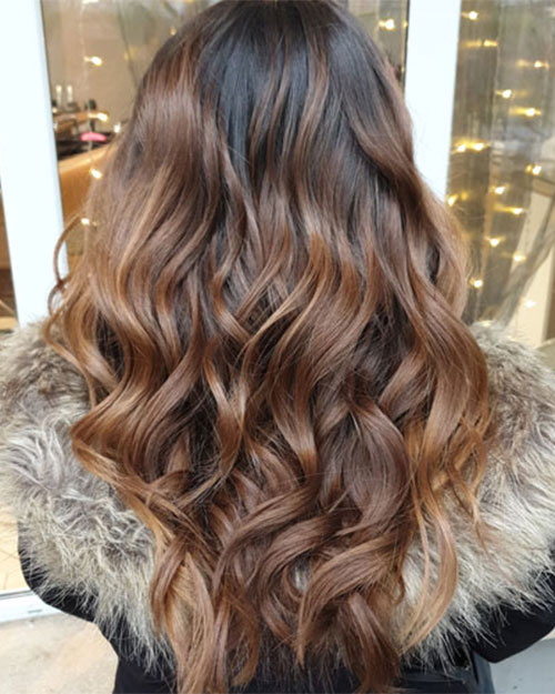 schilling heni hair by heni fodrász női hajvágás tőfestés hajfestés melírozás balayage olaplex dús hosszú
